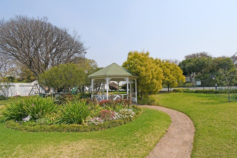 4 Bedroom Property for Sale in Lonehill Gauteng