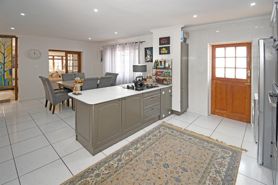 4 Bedroom Property for Sale in Lonehill Gauteng