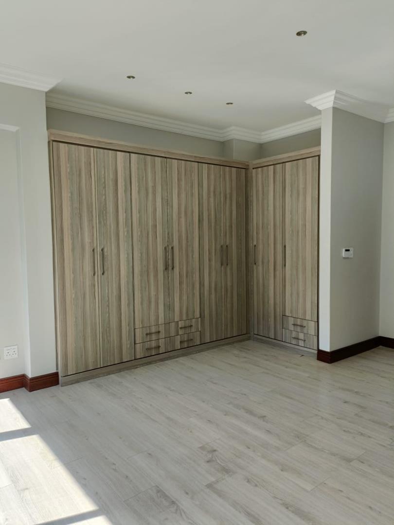 To Let 4 Bedroom Property for Rent in Waterkloof Gauteng