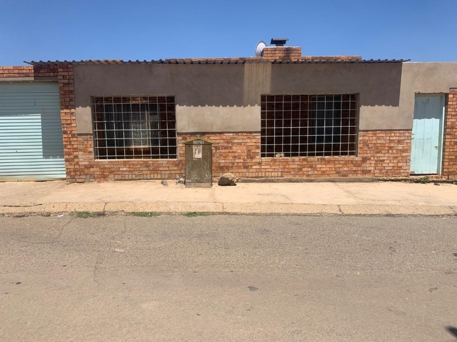 3 Bedroom Property for Sale in Chiawelo Gauteng