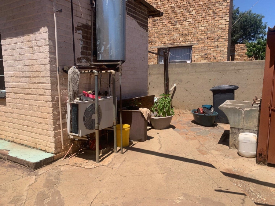 3 Bedroom Property for Sale in Chiawelo Gauteng