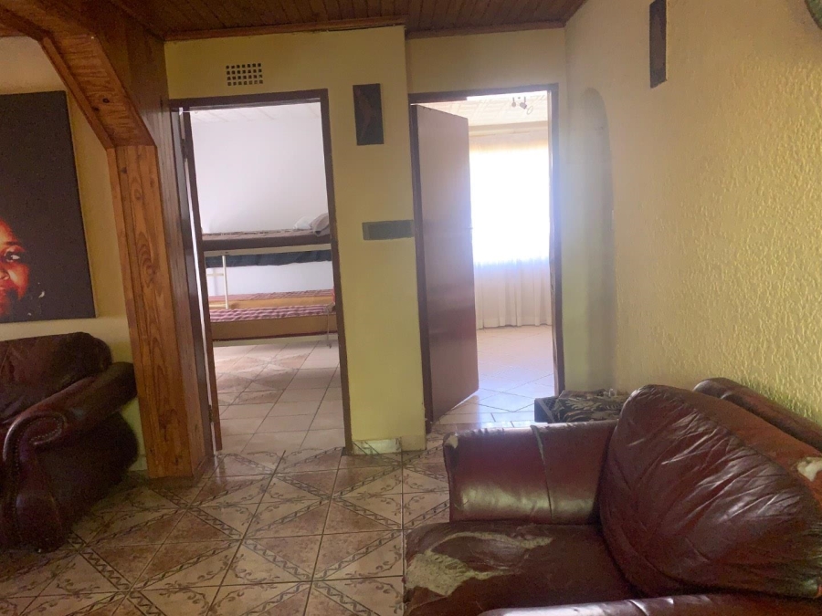3 Bedroom Property for Sale in Chiawelo Gauteng