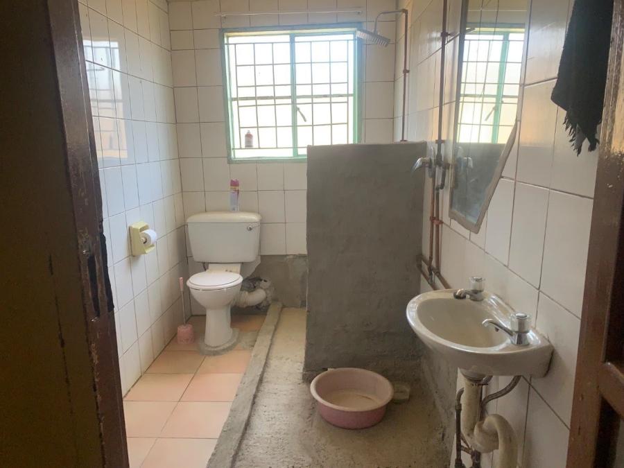 3 Bedroom Property for Sale in Chiawelo Gauteng