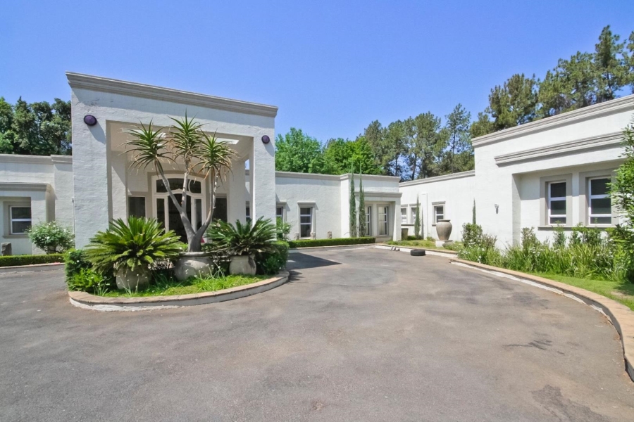 7 Bedroom Property for Sale in Bryanston Gauteng