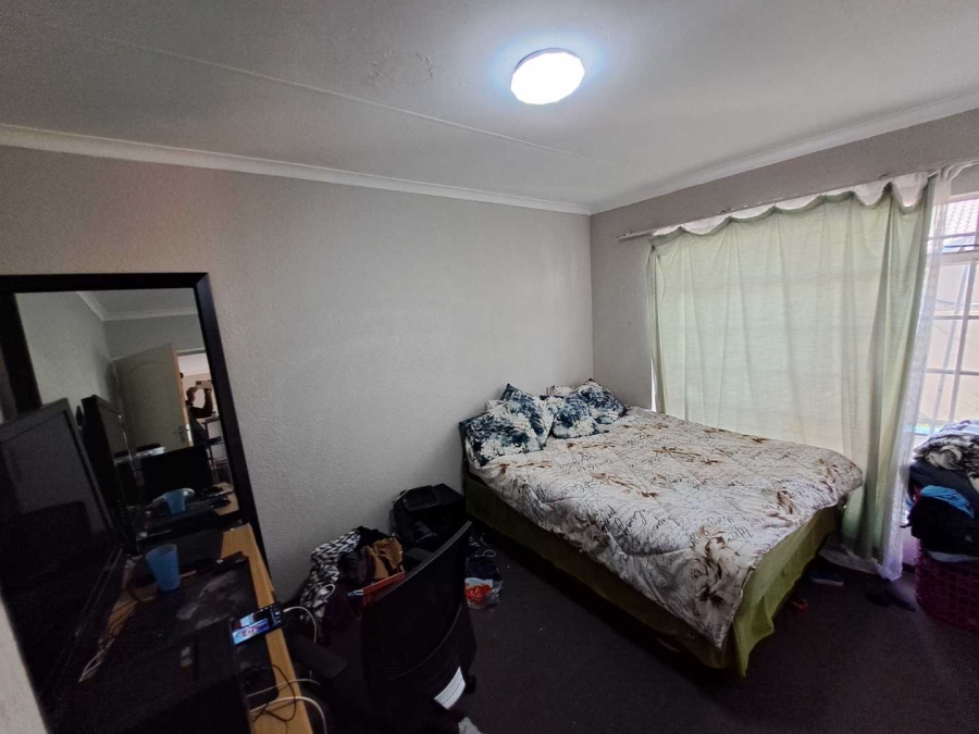 2 Bedroom Property for Sale in Birch Acres Gauteng