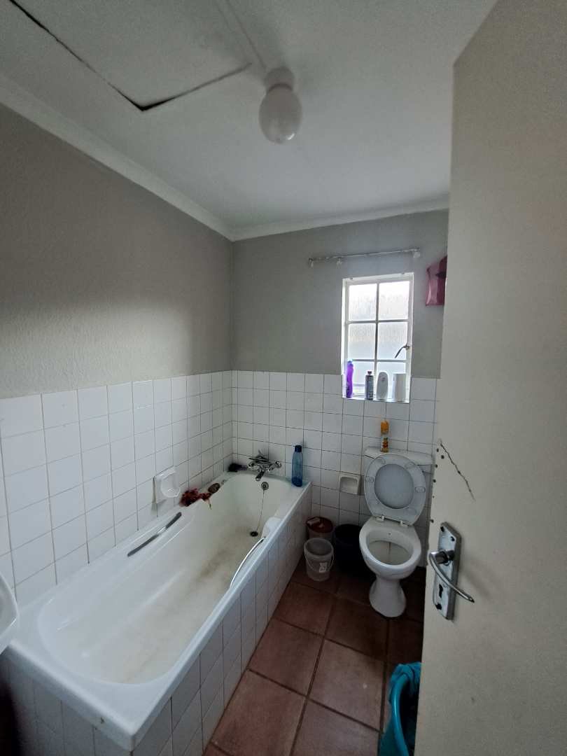 2 Bedroom Property for Sale in Birch Acres Gauteng