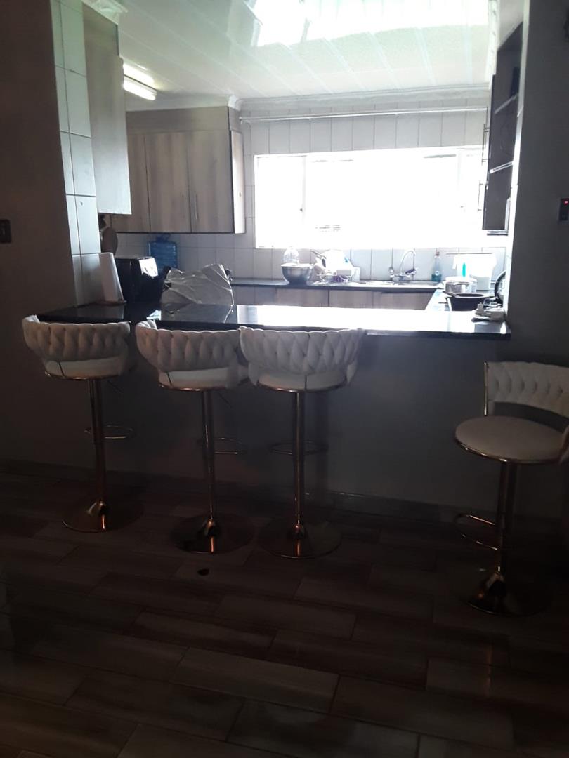 4 Bedroom Property for Sale in Dersley Gauteng