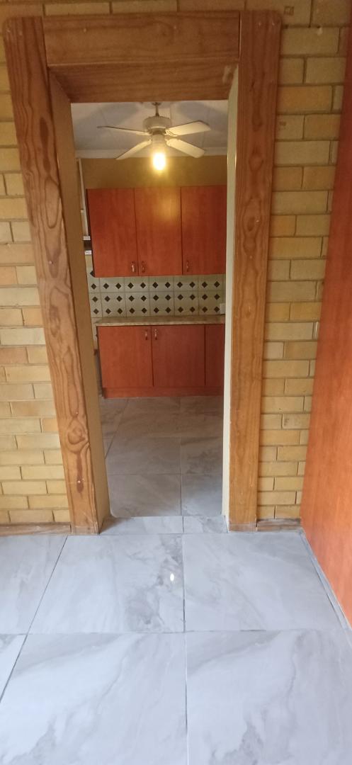 To Let 1 Bedroom Property for Rent in Silverton Ext 11 Gauteng