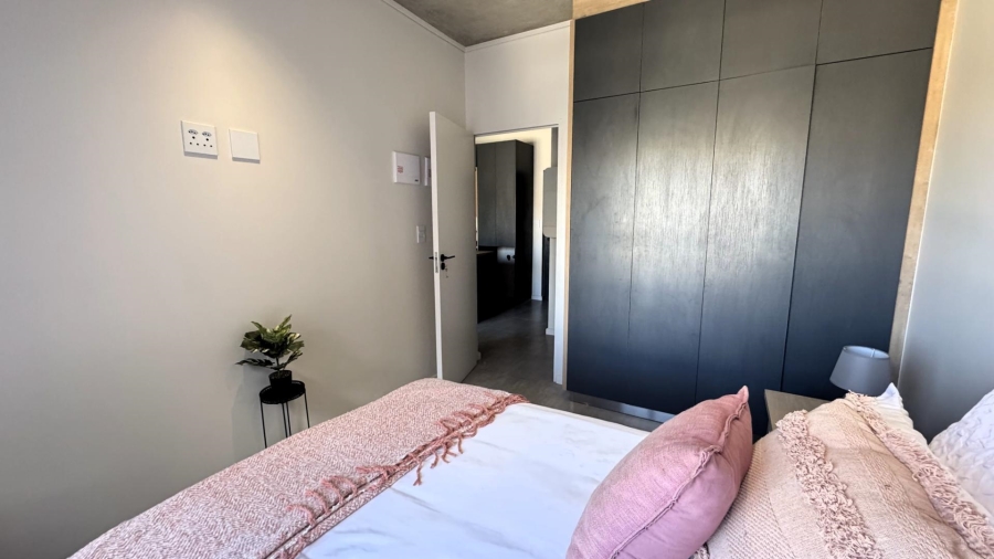 1 Bedroom Property for Sale in Waterkloof Gauteng