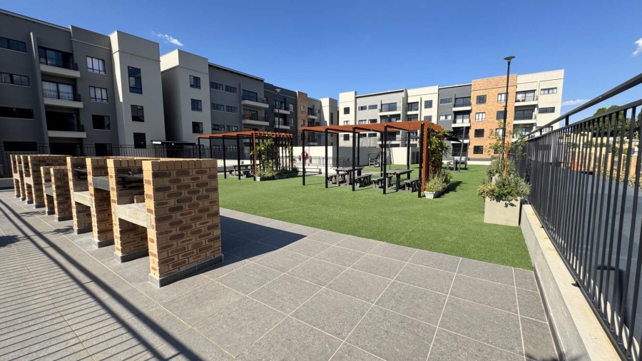 1 Bedroom Property for Sale in Waterkloof Gauteng