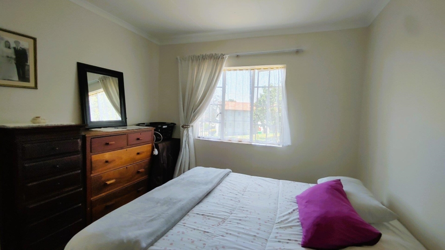 To Let 2 Bedroom Property for Rent in Rietvalleirand Gauteng