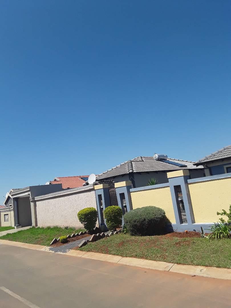 4 Bedroom Property for Sale in Modderbee Gauteng
