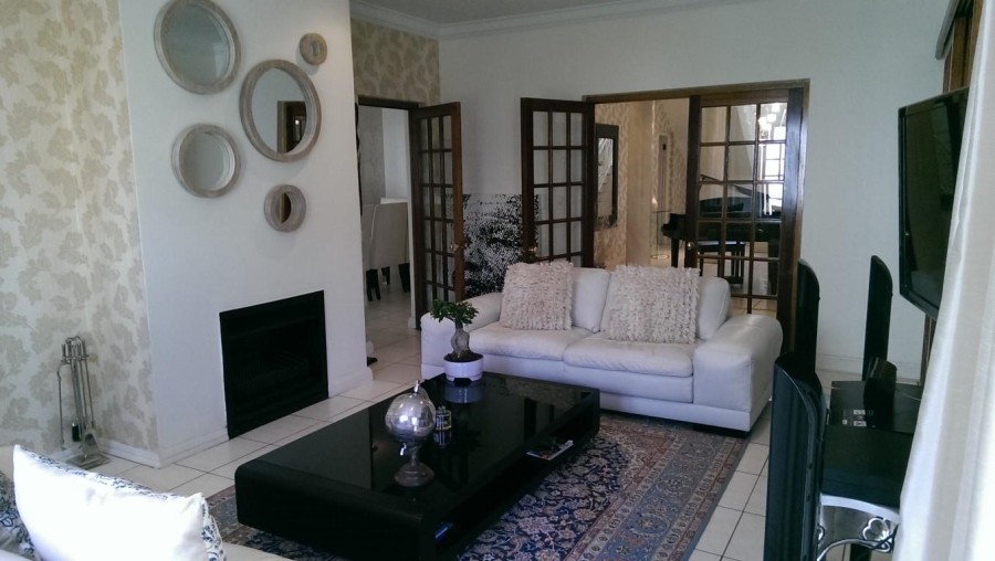 To Let 4 Bedroom Property for Rent in Morningside Gauteng