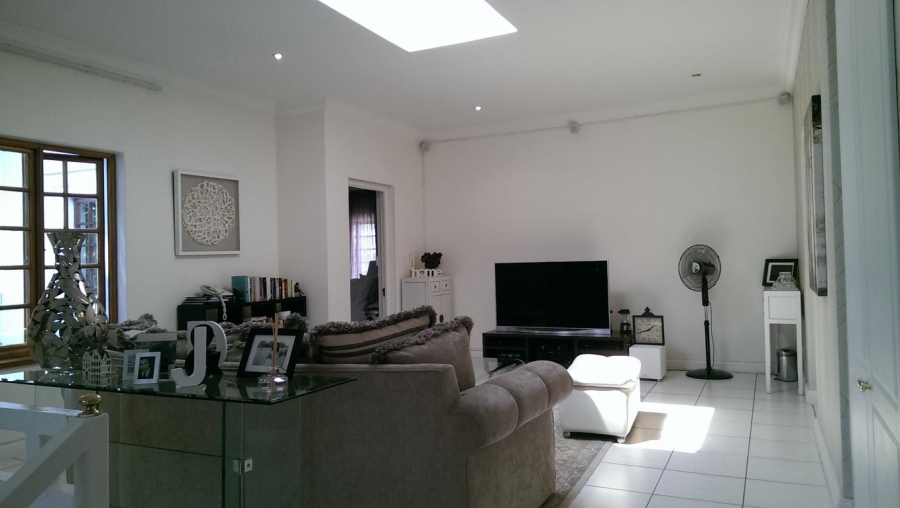 To Let 4 Bedroom Property for Rent in Morningside Gauteng