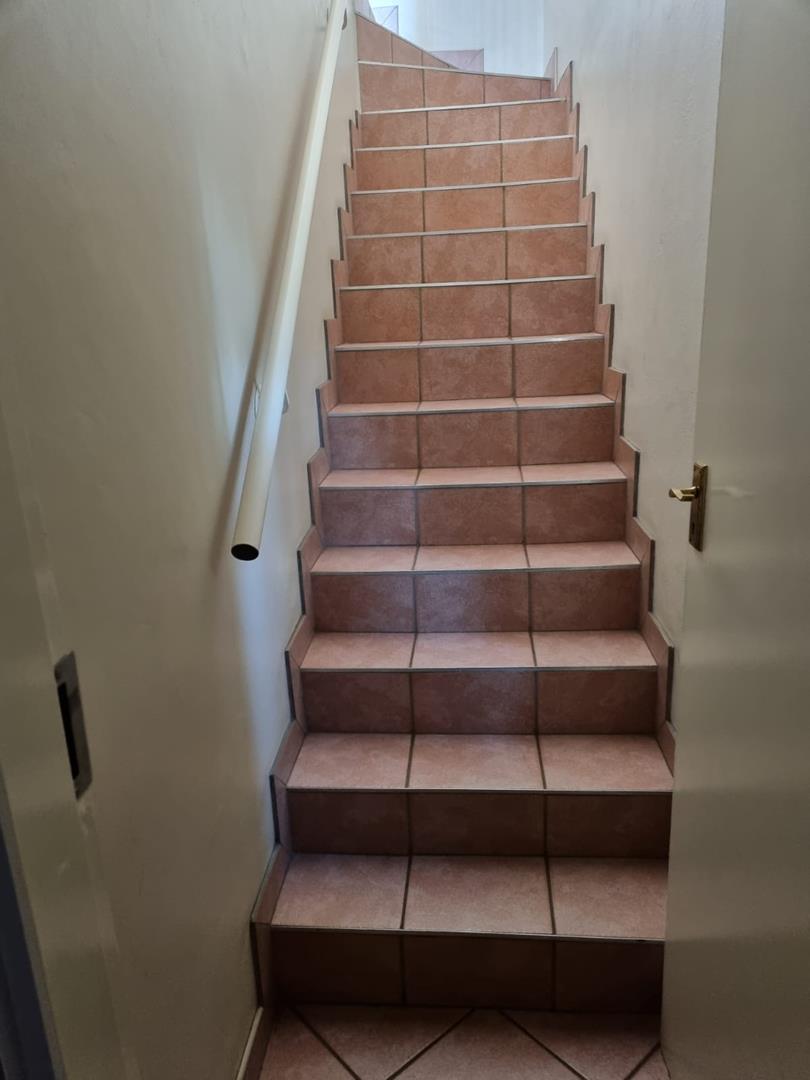 8 Bedroom Property for Sale in The Reeds Gauteng