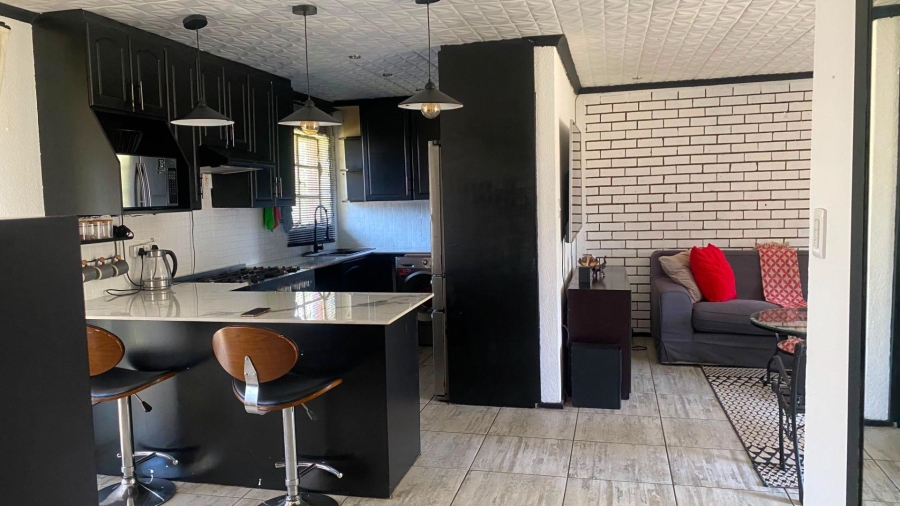 To Let 3 Bedroom Property for Rent in Dalpark Gauteng