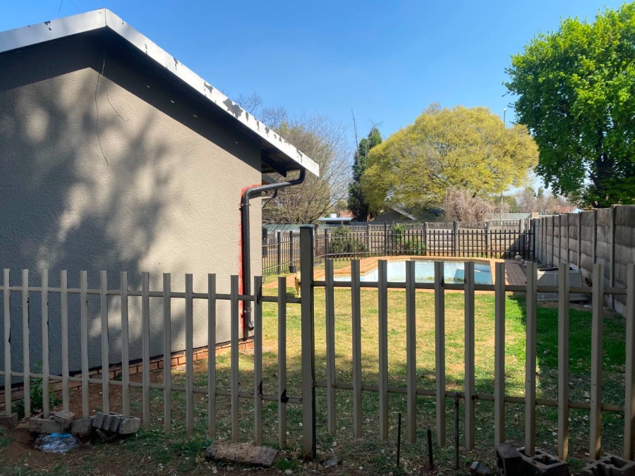To Let 3 Bedroom Property for Rent in Dalpark Gauteng