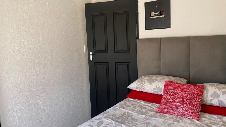 To Let 3 Bedroom Property for Rent in Dalpark Gauteng