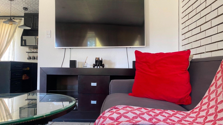 To Let 3 Bedroom Property for Rent in Dalpark Gauteng