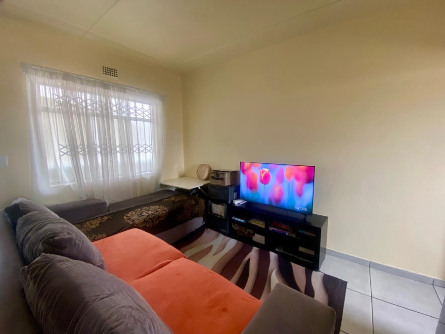 2 Bedroom Property for Sale in Fleurhof Gauteng