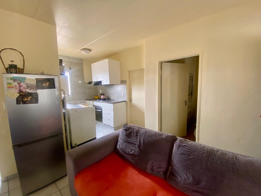 2 Bedroom Property for Sale in Fleurhof Gauteng