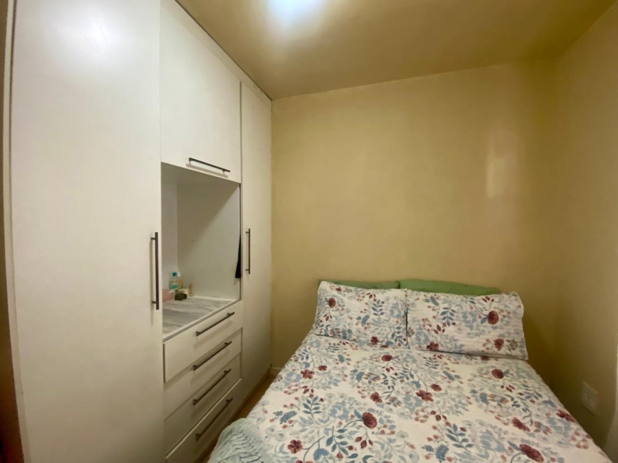 2 Bedroom Property for Sale in Fleurhof Gauteng