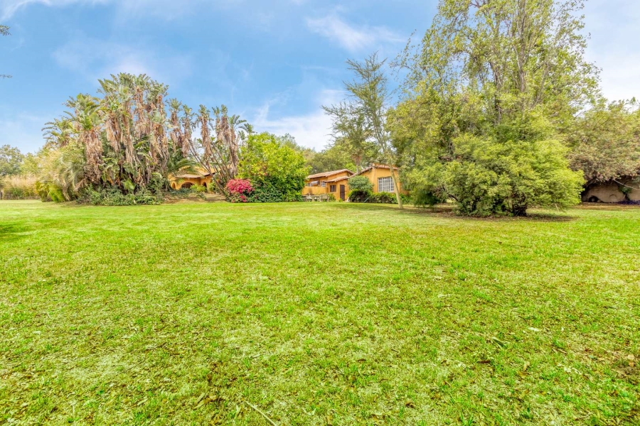 2 Bedroom Property for Sale in Glen Austin Gauteng
