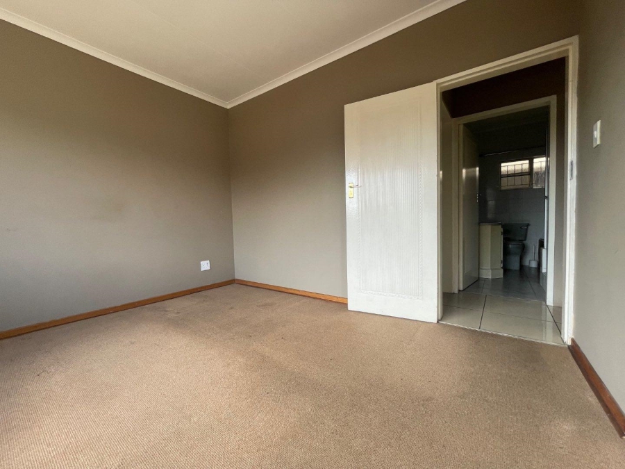 To Let 2 Bedroom Property for Rent in Norkem Park Gauteng