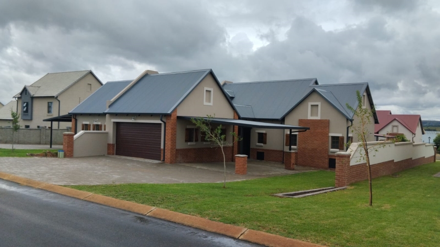 3 Bedroom Property for Sale in Waterlake Farm Lifestyle Estate Gauteng