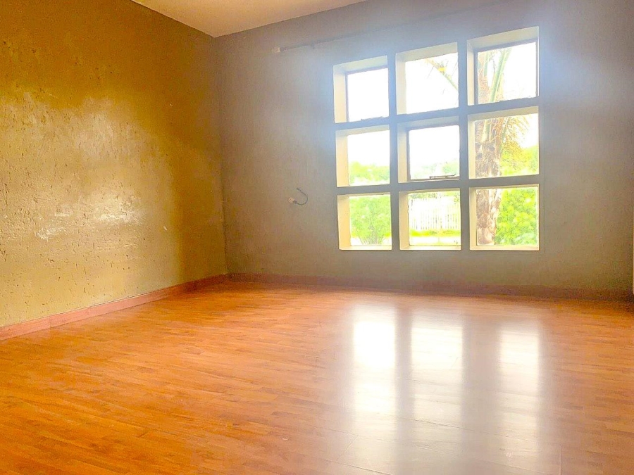 2 Bedroom Property for Sale in Mulbarton Gauteng
