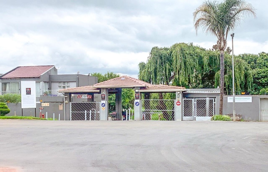 2 Bedroom Property for Sale in Mulbarton Gauteng