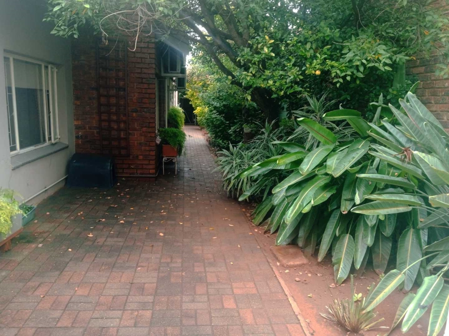 5 Bedroom Property for Sale in Theresa Park Gauteng