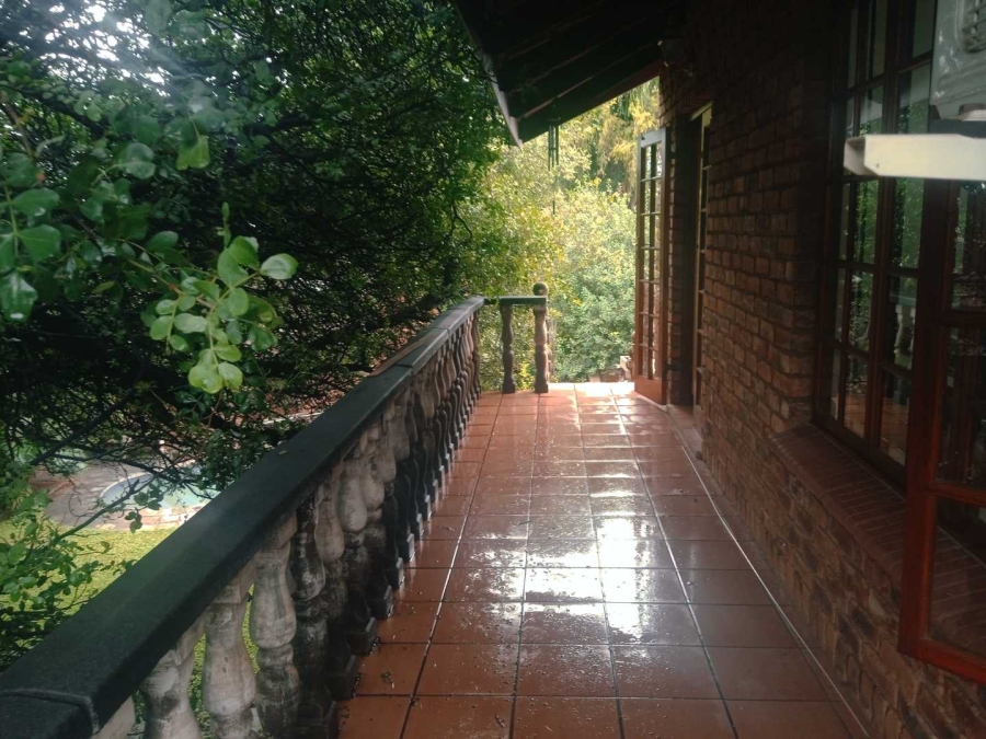 5 Bedroom Property for Sale in Theresa Park Gauteng