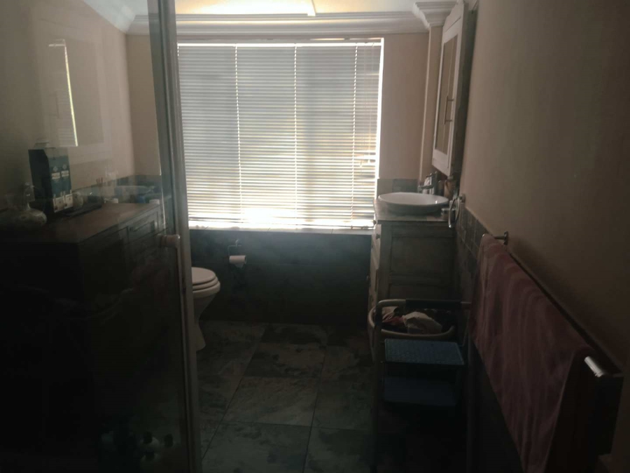 5 Bedroom Property for Sale in Theresa Park Gauteng