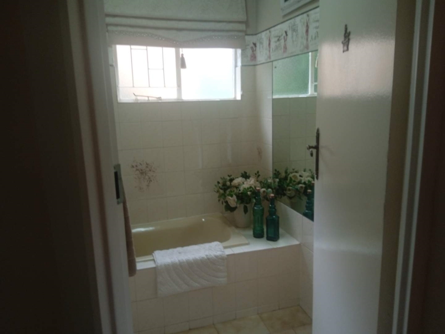 5 Bedroom Property for Sale in Theresa Park Gauteng