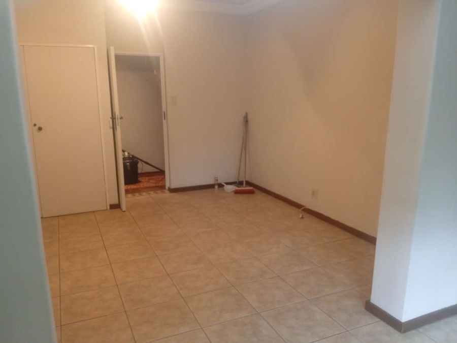 5 Bedroom Property for Sale in Theresa Park Gauteng