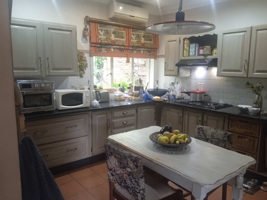 5 Bedroom Property for Sale in Theresa Park Gauteng