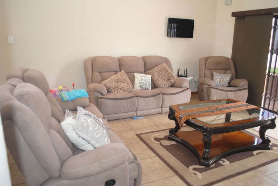 3 Bedroom Property for Sale in Kookrus Gauteng