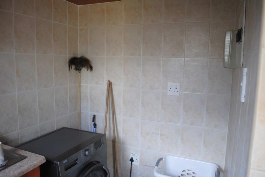 3 Bedroom Property for Sale in Kookrus Gauteng