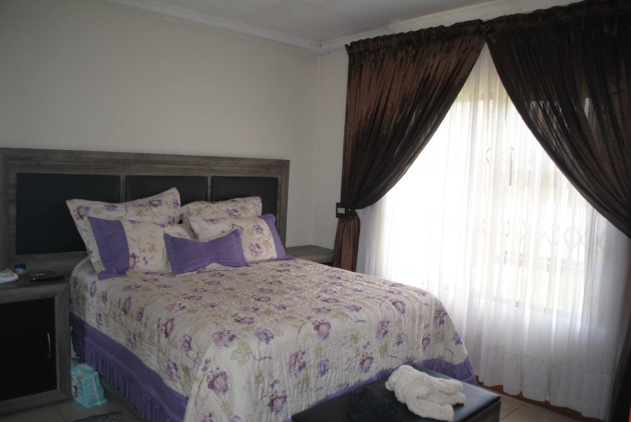 3 Bedroom Property for Sale in Kookrus Gauteng