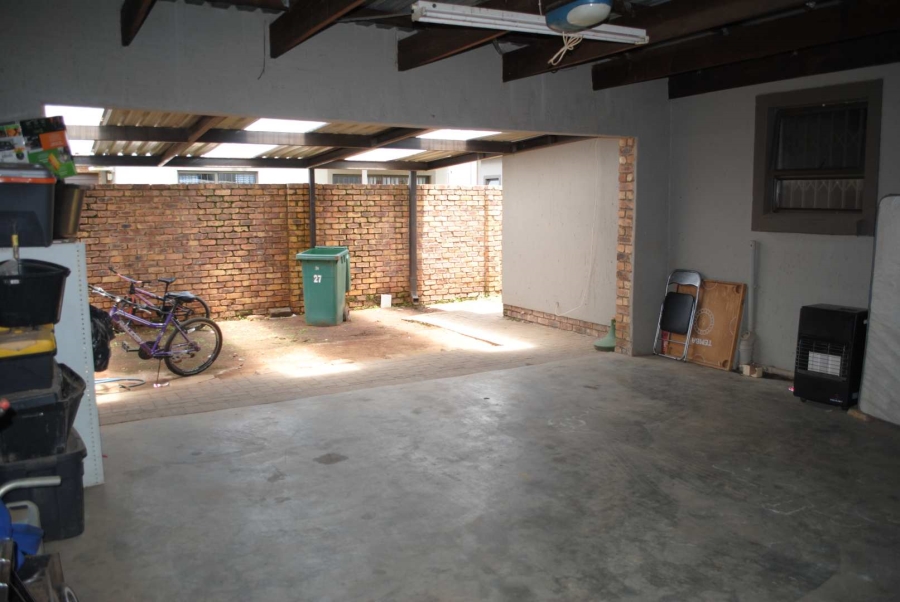 3 Bedroom Property for Sale in Kookrus Gauteng