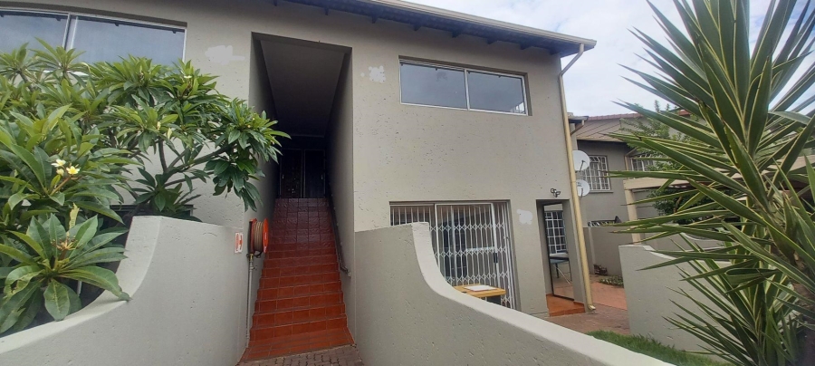 2 Bedroom Property for Sale in Freeway Park Gauteng
