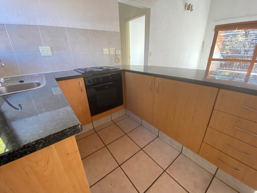 1 Bedroom Property for Sale in Lonehill Gauteng