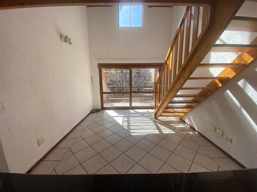 1 Bedroom Property for Sale in Lonehill Gauteng