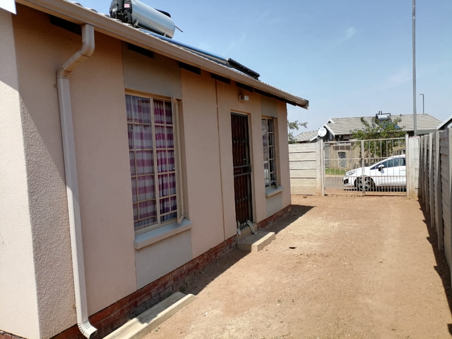 2 Bedroom Property for Sale in Palm Ridge Gauteng