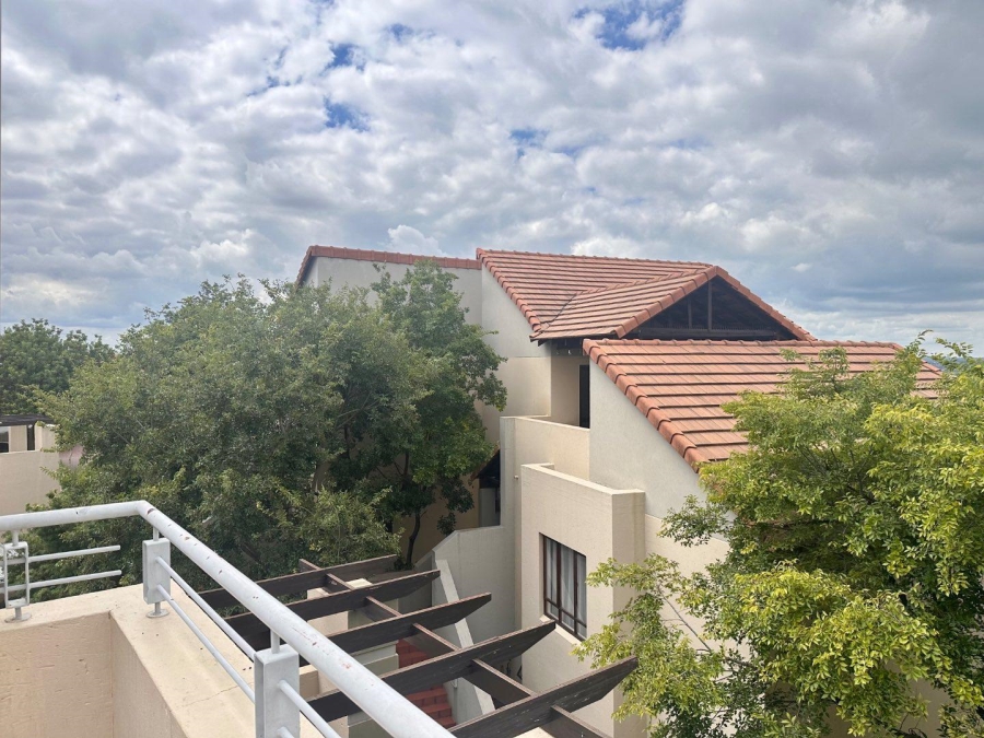 2 Bedroom Property for Sale in Broadacres Gauteng