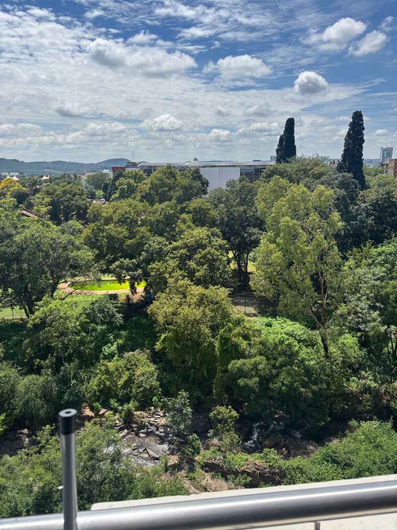 1 Bedroom Property for Sale in Ashlea Gardens Gauteng