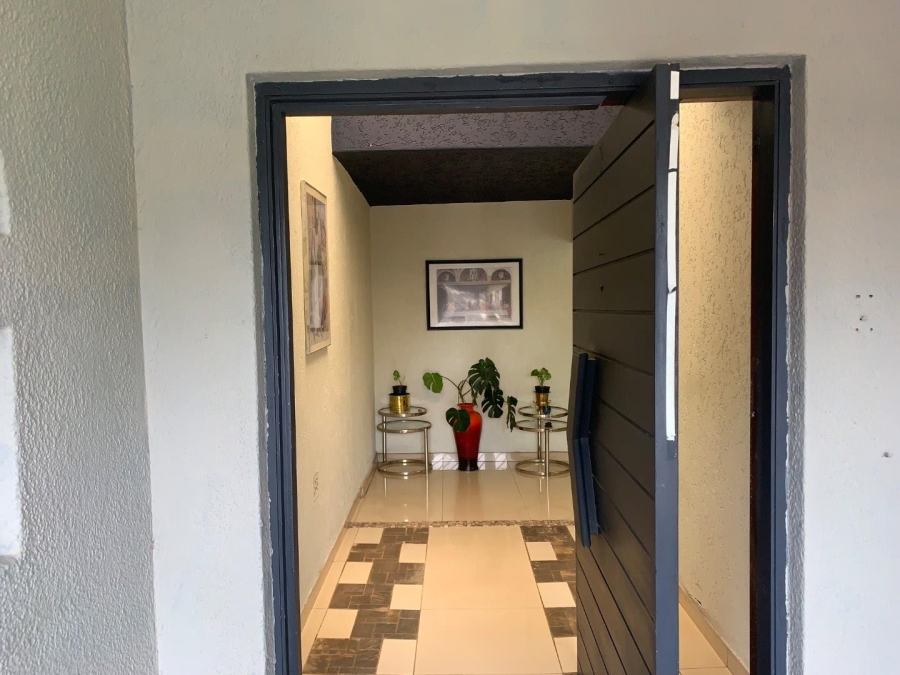 3 Bedroom Property for Sale in Lenasia Gauteng