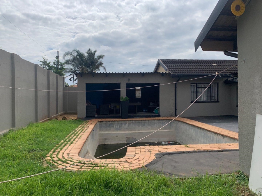 3 Bedroom Property for Sale in Lenasia Gauteng