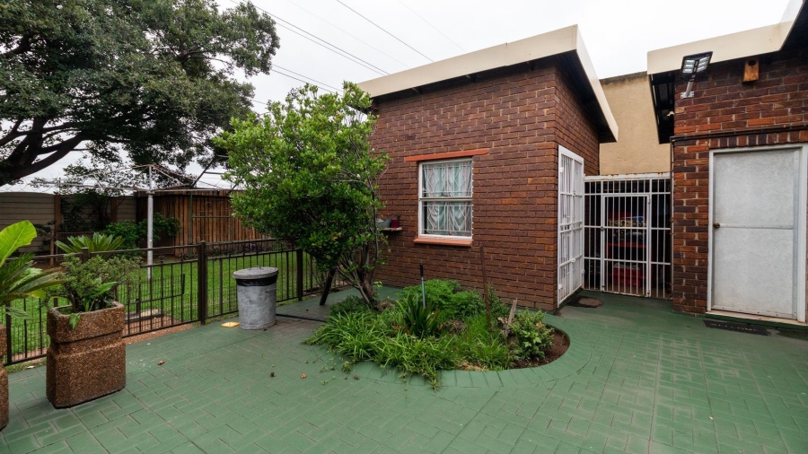 4 Bedroom Property for Sale in Dalpark Gauteng